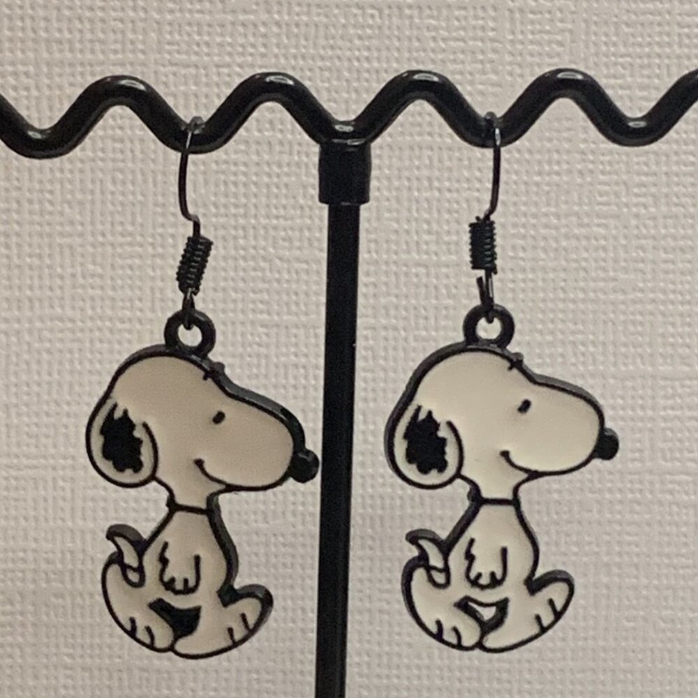 Snoopy Earring, Peanuts Earring, Gift Idea, Snoopy Jewelry, Peanuts Jewerly